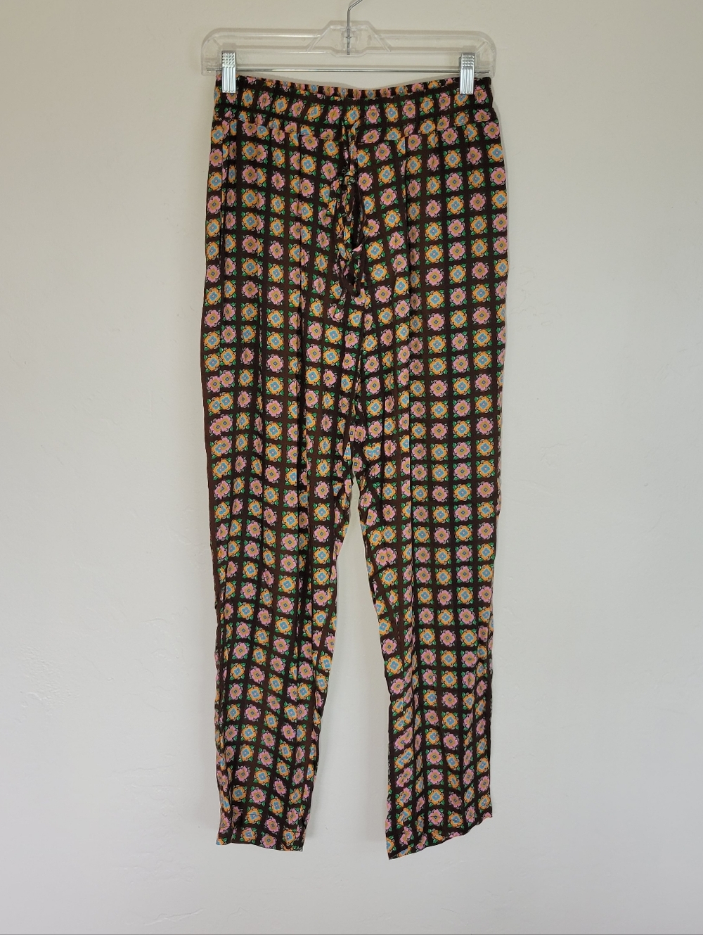 SIEDRES Brown Pants with Green and Pink Floral Motif Women Size M.